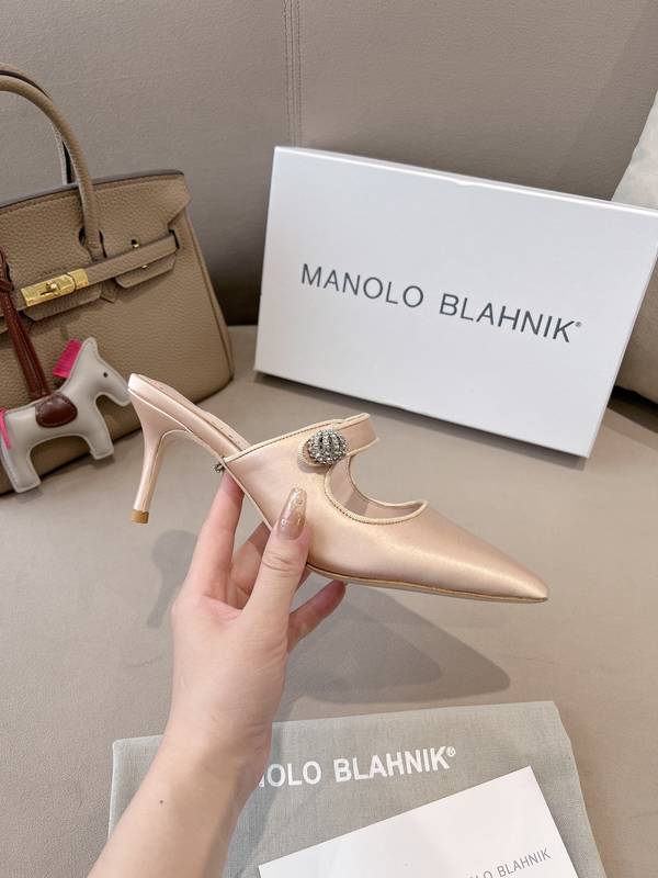 Manolo Blahnik Shoes MBS00059